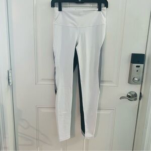 Victoria’s Secret Knockout Leggings S | White Black Gray High Rise Compression